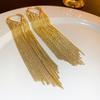 Aretes colgantes largos geométricos estilo metal diseño exagerado europeo y americano aretes de moda de temperamento lujoso venta al por mayor
