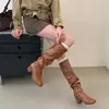 Botas altas de estilo retro con punta cuadrada, nuevo modelo otoño e invierno 2026, botas largas de tacón grueso arrugadas y apiladas, botas slip-on versátiles