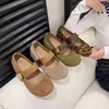 Sapatos Mary Jane de Outono 2026, estilo retrô com uma única tira, boca rasa, sapatos femininos com aumento interno de altura, sola macia, novo modelo suave