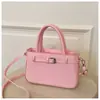 2026 Nova Bolsa de Mão de Luxo de Nicho Bolsa de Ombro para Mulheres Textura de Grão de Lichia Bolsa de Ombro Única Moda Versátil Pequena Bolsa Quadrada