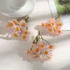 L5 Arte Floral Margaritas Artificiales Flores de Plástico DIY Sombrero de Paja Decoración para Ropa Flores de Seda Flores Falsas Materiales para Corona Hecha a Mano