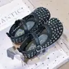 Zapatos de Princesa de Malla Transpirable de Moda con Pedrería para Niñas 2026 Verano Huecos Suela Suave Poco Profundos Zapatos de Cuero para Niñas