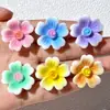 Accesorios de Resina Brillantes de Imitación con Gradiente de Colores Flor de Cinco Pétalos para DIY Ligas para el Cabello Pinzas para el Cabello Fundas para Teléfono Adornos Pegatinas