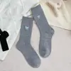Calcetines Blancos Puros de Estilo Japonés Elegantes hasta Media Pantorrilla con Bordado de Lazo Dulce, Calcetines Suaves y Cálidos de Cachemir para Otoño e Invierno