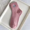 Calcetines Zhuji para Mujer, Calcetines de Media Caña Otoño e Invierno, Anti-Olor, Absorbentes de Sudor, Transpirables, Calcetines de Algodón para Mujer, Calcetines de Algodón Bordados con Dibujos Animados de Colores Dulces