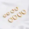 Aretes Redondos de Zirconia Microincrustada Rellenos de Oro de 14K que Conservan el Color Aretes Ovalados en Forma de U Aretes de Lujo Accesible Dorados