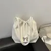 Bolso Cubo de Mariposa Personalizado Nuevo Verano 2026, Bolso de Nicho de Moda para Mujer, Elegante Bolso Cruzado con Cadena
