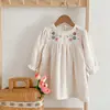 Vestido para Niña Bebé con Cuello Bordado de Manga Larga de Pana Estilo Coreano Primavera y Otoño Estilo Niña Pequeña Vestido de Princesa