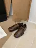 Novos Sapatos Brogue Esculpidos Femininos Moda Outono 2025 Mocassins Estilo Britânico Sapatos de Couro Flats com Solado Macio