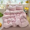 Conjunto de cama de algodão matelassê de quatro peças com capa de edredom estampada e lençol com elástico, estilo coreano, adequado para dormitórios estudantis, conjunto de cama de três peças