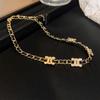 Moda Simple Tejido Cuero Letra Collar de Perlas Nicho Elegante Versátil Cadena de Cuello Lujo Ligero Collar de Alta Gama