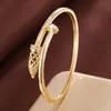 Pulsera de clavos huecos transfronterizos con circonita cúbica, diseño exquisito, de nicho y de alta gama, accesorio de moda y genial para mujer, directo del fabricante