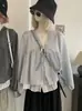Camisa de Manga Larga con Cordones y Cuello en V Falsa de Dos Piezas para Mujer KEKEZOON, Corte Holgado con Adorno de Volantes, Top de Tendencia para Principios de Otoño 8897