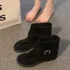 Sandalias para mujer para uso en exteriores, nuevo estilo de verano 2026, sandalias planas casuales versátiles de estilo niche con tira entre los dedos, botines romanos abiertos