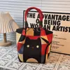Design de Nicho Bolsa de Mão Vermelha com Padrão para Casamento Bolsa de Presente Festiva em Lona Saco de Balde de Mão com Estampa de Natal Ano Novo