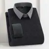 [Lana + Seda] Otoño e Invierno Hombres Terciopelo Engrosado Falso Dos Piezas Cálido Suéter Camisa Cuello Pulóver Suéter