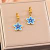 Estilo Pastoral Natural Flor Azul de Cinco Hojas Pulsera Gruesa Acero de Titanio Flor Mariposa Collar para Suéter Pendientes de Gota de Pegamento Versátiles para Mujer