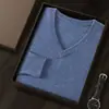 Suéter masculino de cashmere com gola V, estilo pullover, malha lisa de 12 pontos, manga longa, top de base, novo modelo outono e inverno