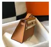 Bolsa Kelly Tendência 2023 Bolsa de Ombro Único Transversal Pequena Quadrada Couro Bovino de Primeira Camada Moda Simples Bolsa Feminina Versátil