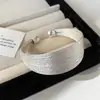 Colección de Anillos y Pulseras de Textura Exagerada de Lujo Ligero de Alta Gama Transfronteriza Europea y Americana Moda Versátil Diseño Joyería para Mujeres