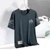 Camiseta de seda gelada de verão para homens, gola redonda, secagem rápida, manga curta, fina, respirável, tamanho grande, corte solto, esportiva e moderna