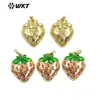 Wt-Jfe154 Diseño de Personalidad Dulce Fresa Latón Epoxi Colgante Pendientes Pulsera al por Mayor Accesorios para Niñas