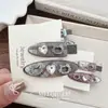 Pinza de Pato de Aleación Ovalada a Cuadros con Pedrería en Forma de Corazón de Lujo Ligero Coreano Exquisito Versátil Pasador para Flequillo Dulce Fresco Accesorio para el Cabello