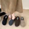 Hogar 2026 Pantuflas de Algodón para Mujer Moda Slip-on Suela Gruesa Lunares Invierno Más Terciopelo Punta Cerrada Medias Pantuflas Negras