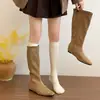 Novedad Otoño/Invierno 2026 Botas Vaqueras Occidentales de Dos Usos con Dobladillo para Mujer Hebilla de Cuero Suela Plana Botas Largas Apiladas Punta Cuadrada Retro