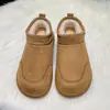 Novos sapatos infantis neve inverno proteção de calcanhar sola grossa sapatos de algodão lua slip-on forro de pelúcia pão grosso 2026 sapatos de algodão mulheres não