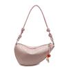 Bolsa Feminina Fashion e Estilosa 2025 Nova Nicho Bolsa para Garrafa de Água Bolsa de Ombro Meia-Lua Bolsa Transversal Bolsa Trendy Bolinho