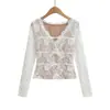 2602-26 Estilo Primavera Diseño Francés Encaje Hueco Cuello en V Camiseta Interior para Mujer para Usar Debajo de Camiseta Sexy Pura