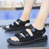 Sandalias transfronterizas para hombre, verano, casual, ropa deportiva para hombre, sandalias, zapatos de playa para hombre, en stock, sandalia al por mayor