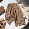 Calça de Outono e Inverno Infantil Roupas Externas Fina Respirável Versátil Meninos Meninas Bebês Calça Longa Estilo Coreano Estampa de Leopardo Perna Larga Calça Casual