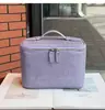 Bolsa de armazenamento de maquiagem com padrão de crocodilo em couro bovino de camada superior, bolsa de higiene pessoal de grande capacidade para viagem, portátil, de mão, para mulheres