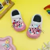 Nuevos zuecos de dibujos animados con forma de corazón y salchicha de EVA para verano, sandalias de suela blanda, a la moda y versátiles para niños y niñas, zapatos de playa