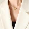 Collar de estilo francés vintage, sexy y elegante, con diseño de nicho y rayas de amor, de acero de titanio y oro de 18 quilates.