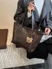 Venta al por mayor Envío directo Bolso de hombro individual para mujer de gran capacidad 2026 Otoño Nuevo Bolso tote de moda Bolso de trabajo Versátil a la moda