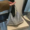 Nova Bolsa de Ombro Estilo Coreano Ins, Grande Capacidade, Lantejoulas, Bolsa de Mão de Nicho, Bolsa de Axila para Mulheres, Moderna e Simples, Atacado