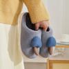 Chinelos de Algodão para Casa Outono e Inverno Sola Grossa Antiderrapante Eva Pelúcia Chinelos Quentes para Usar Fora Sapatos de Algodão Simples e Versáteis com Toque de Luxo