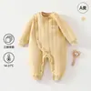 Macacão Acolchoado de Algodão Classe A para Bebês Outono e Inverno, Macacão de Algodão Puro Protege Barriga, Roupa de Baixo Fina de Algodão com Abertura Lateral, Roupa para Engatinhar, Roupa de Casa
