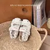 Sandálias de Renda Estilo Ballet para Menina Fada 2026 Verão Nova Moda Antiderrapantes Laço Sapatos de Princesa Tendência