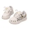 Nuevas Zapatillas Deportivas Casuales para Niños Zapatos de Velcro Zapatillas Deportivas 2025 Primavera Nueva Zapatilla Deportiva Ligera Niños