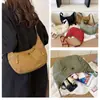 Bolsa de Pano Impermeável Japonesa para Homens e Mulheres, Bolsa de Ombro Transversal Versátil, Bolsa Croissant Multifuncional de Nylon Leve