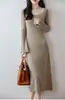 Vestido de manga acampanada, lana pura, nueva colección otoño/invierno, cuello en U, de punto, manga larga, acanalado, corte ajustado, moderno, hasta la rodilla