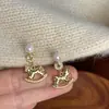 Hazte Rico Inmediatamente, Pendientes de Perla Zodiacales de Caballo Hielo Picado para Mujer, Nuevos Pendientes de Lujo Accesible de Gama Alta, Accesorios Versátiles