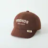Gorra de Béisbol Didi Linda para Niños Moda Bordada con Letras Amigos Gorra con Visera Resistente al Viento para Exteriores Sombrero para Niño