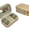 Nueva Caja de Joyería de Cuero PU Color Caqui Transfronteriza Simple Popular Ligera Caja de Almacenamiento para Joyas Collares G7216