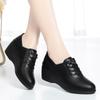 Zapatos para mamá Leap moon zapatos de cuero Primavera y Otoño 2023 nuevos cuero suave suela suave zapatos para mujeres de mediana edad y mayores cómodos zapatos de cuña para mujer