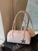 Moda Transfronteiriça Versátil Exquisito Design de Nicho Verão 2026 Nova Bolsa de Ombro Baguete de Alta Qualidade para o Dia a Dia